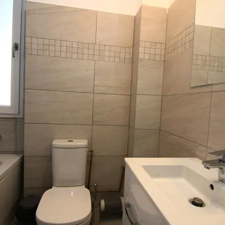 Last Minute بوخارست