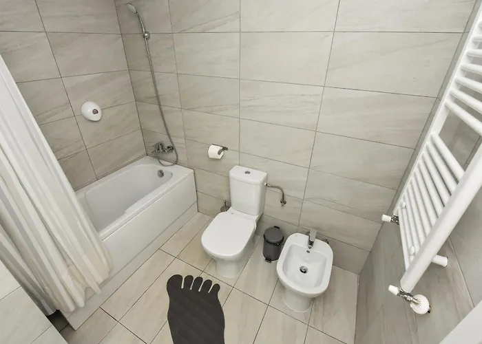 Last Minute * Bucharest