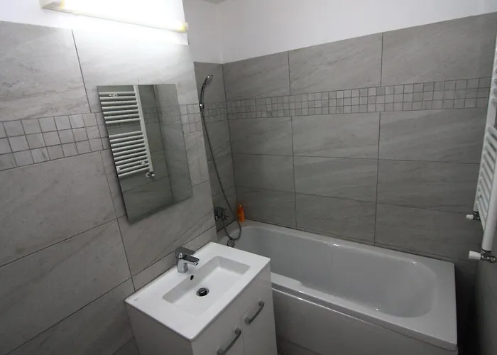 Last Minute Apartment